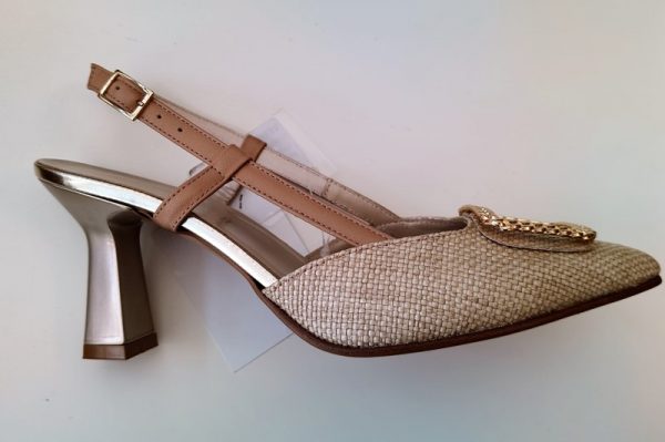 Chanel raffia tc 8